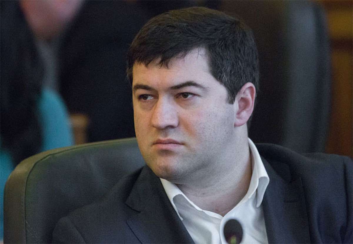 Керівництво Закарпатської митниці відсторонене від роботи