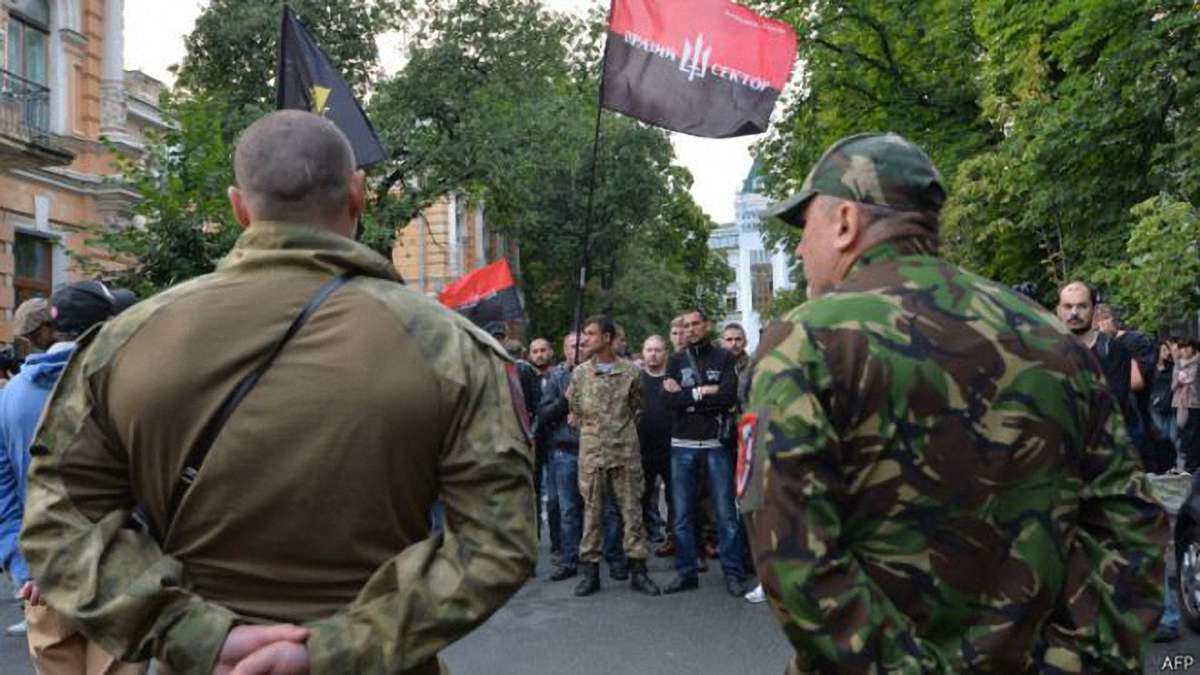 Суд заарештував трьох затриманих бійців «Правого сектора»