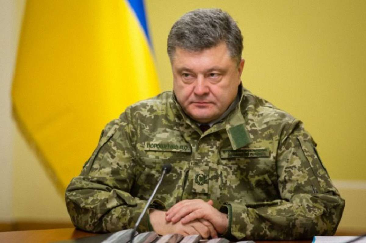 Порошенко запевнив, що проект змін до Конституції не передбачає «особливого статусу» Донбасу