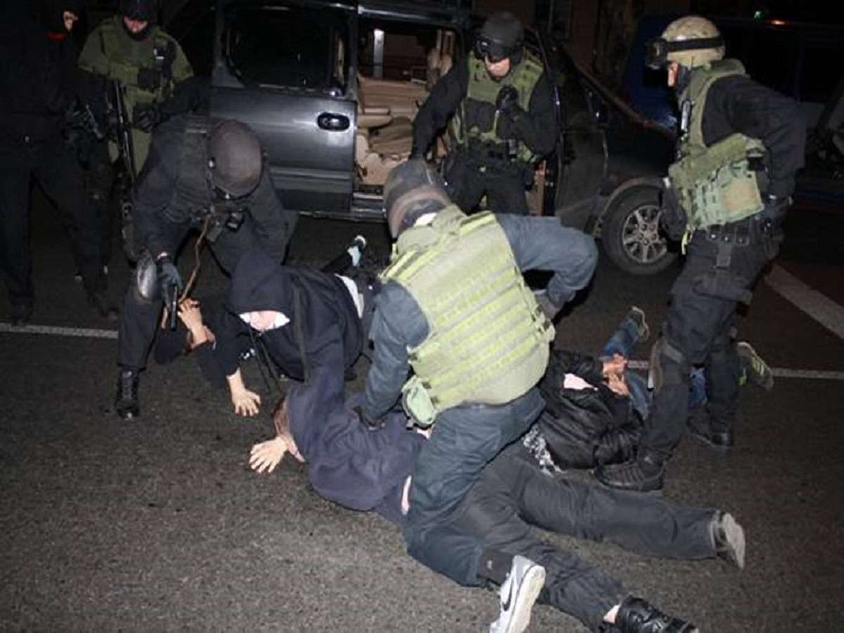 У Дрогобичі затримали злочинну групу за організацію вибухів з використанням гранат