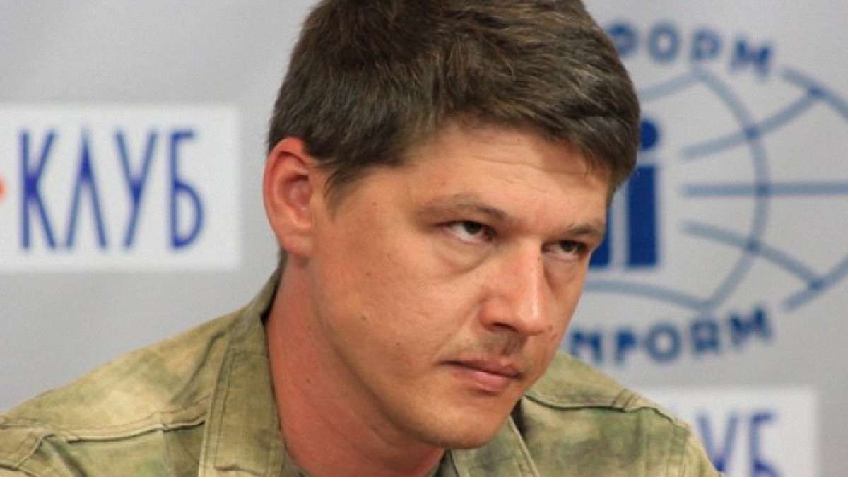 «Правий сектор» не має наміру чинити збройний опір Порошенкові
