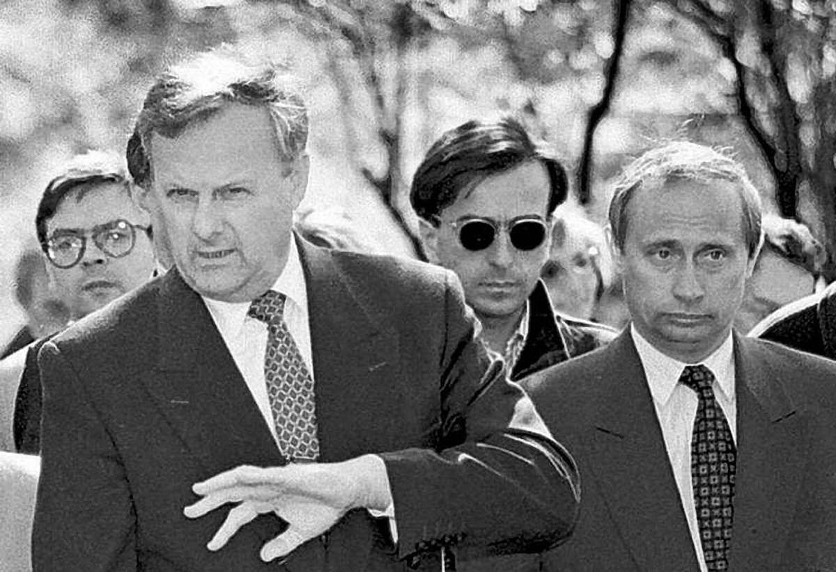 Американські спецслужби спостерігали за Путіним понад 20 років