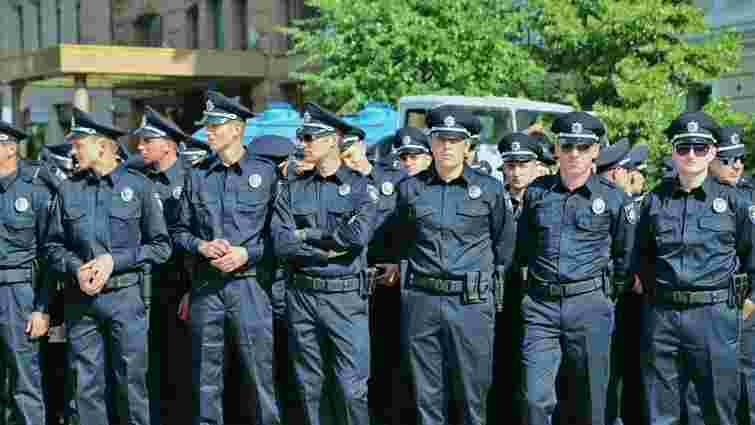 У Києві звільнили чотирьох патрульних поліцейських