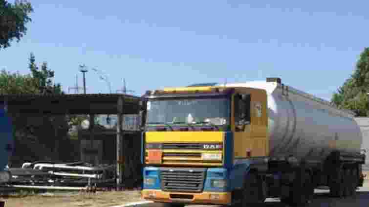 На Київщині вилучили майже 40 тонн нафтопродуктів, з яких виробляли фіктивне моторне паливо