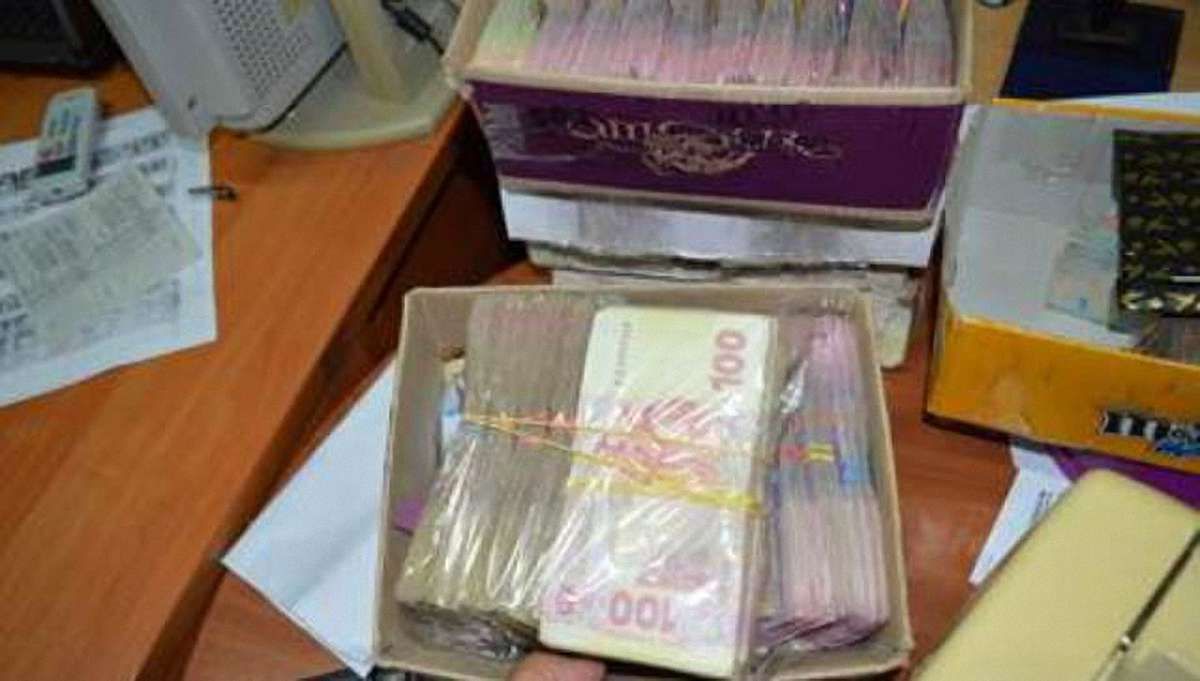 Правоохоронці викрили масштабну схему фінансування бойовиків ДНР