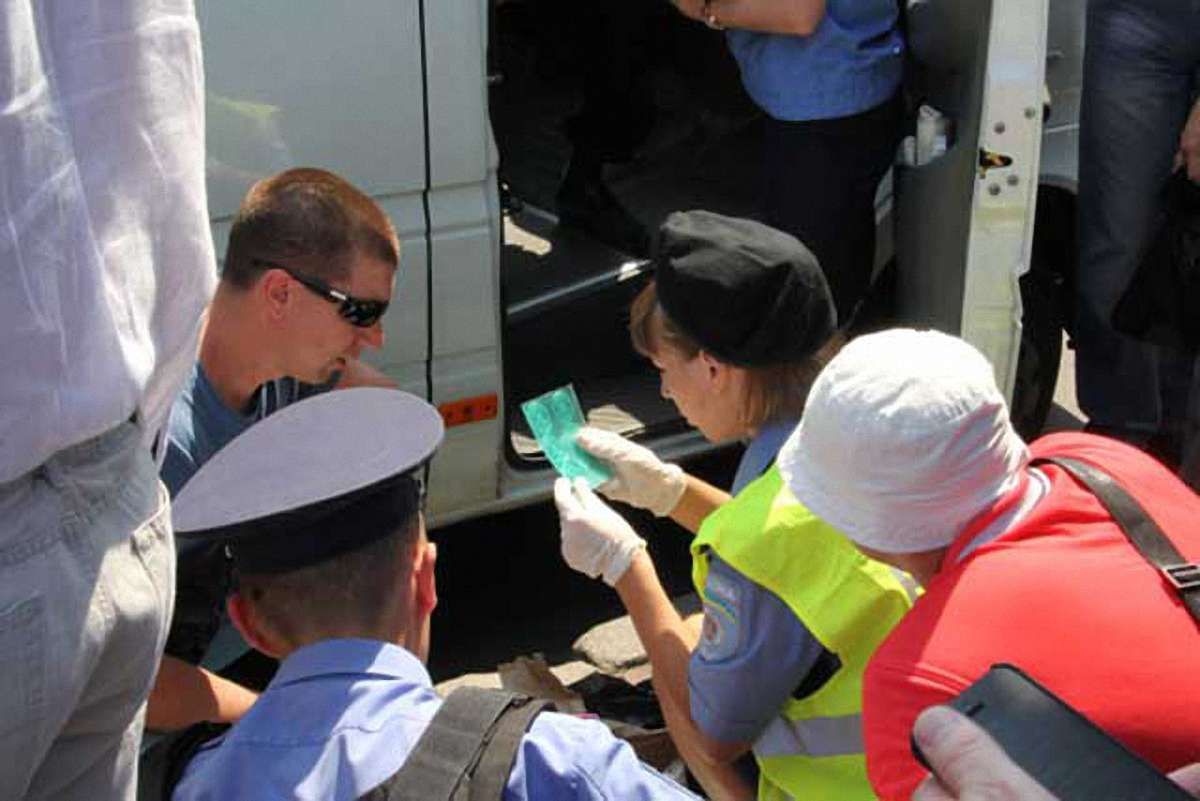 Міліція Чернігова перевіряє копії печаток виборчих комісій