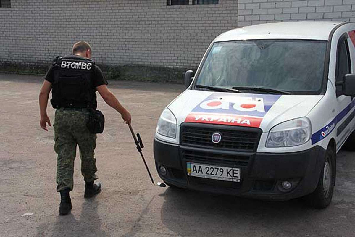 Чернігівську міліцію відволікають на «фейкові» замінування