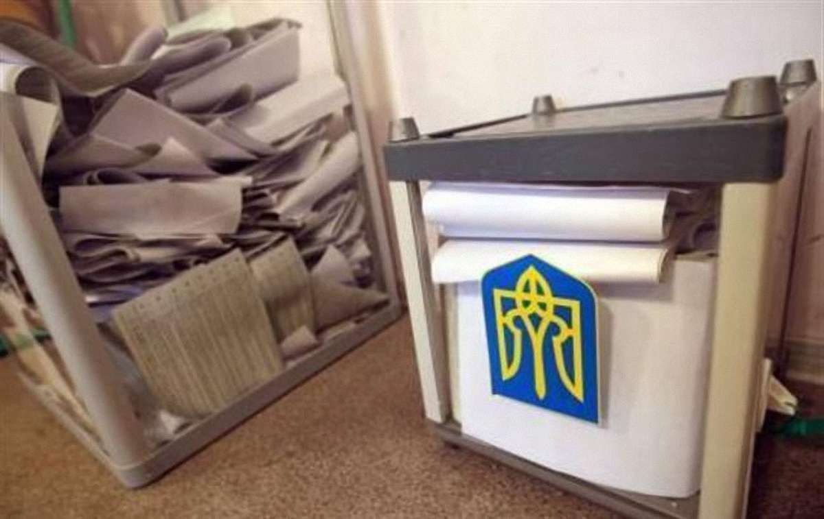 Виборці у Чернігові демонструють дуже низьку явку на довиборах до ВР