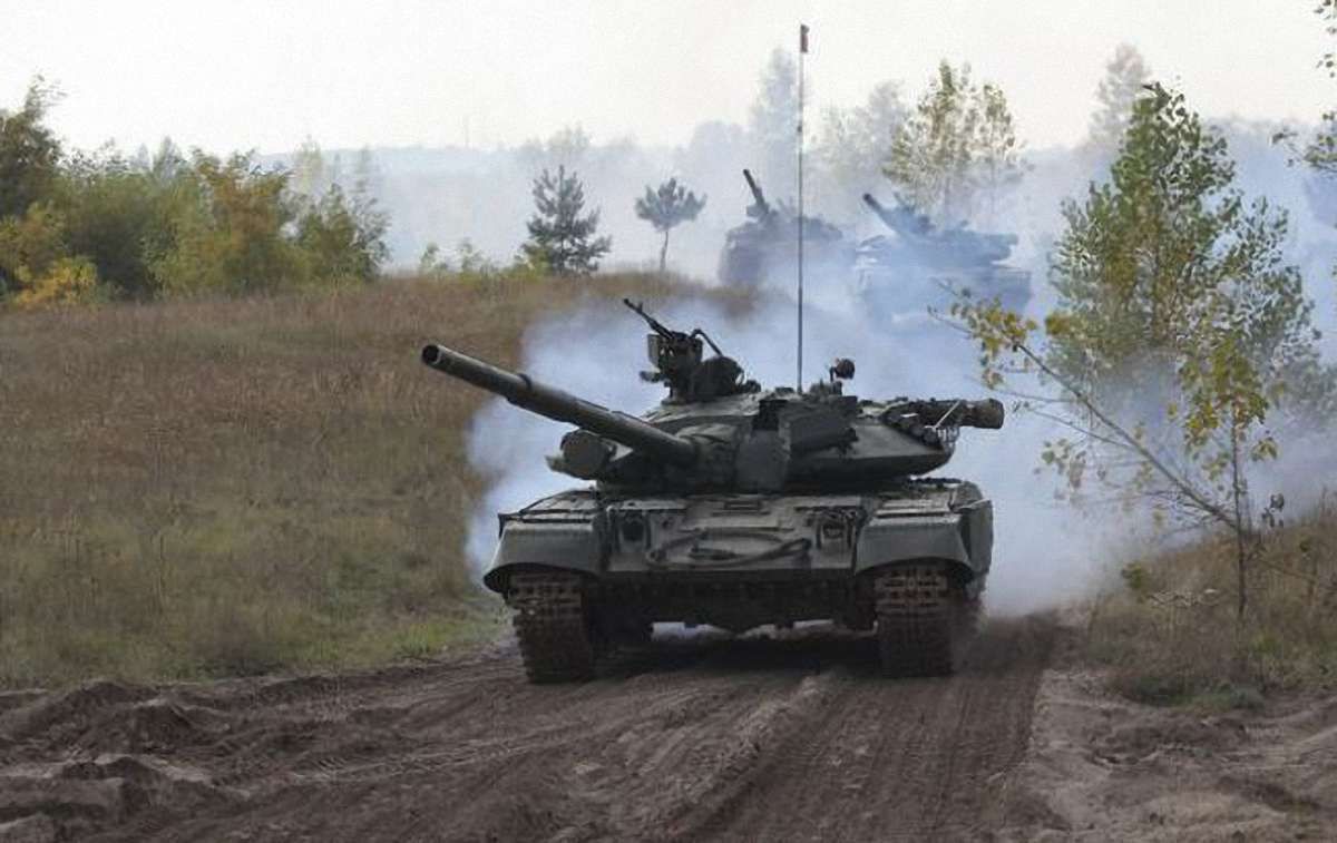 Спостерігачі ОБСЄ зафіксували, як танки бойовиків обстрілювали Щастя