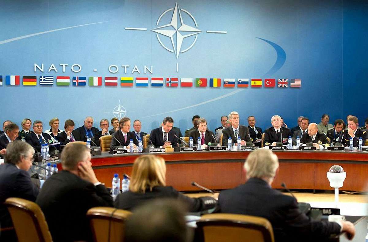 На запит Туреччини НАТО скликає екстрене засідання 