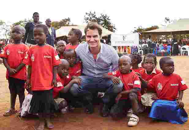 Швейцарський тенісист пожертвував $13,5 млн африканським дітям