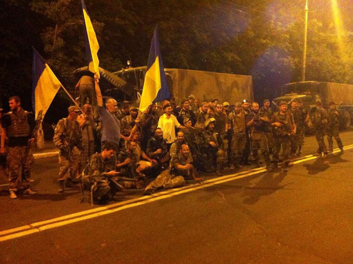 Бійці  «Донбасу» вийшли з Широкиного,  на їх місце прибули морпіхи