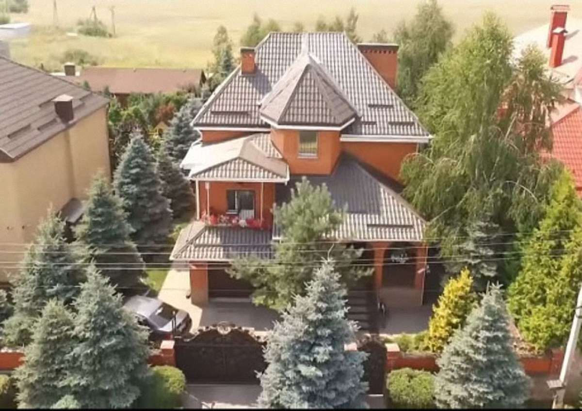 Автомайдан показав будинок «діамантового» прокурора, знятий з дрона
