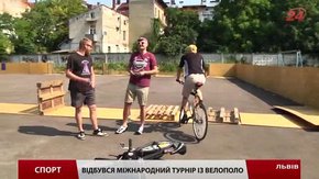 У Львові влаштували міжнародний турнір із поло на залізних конях