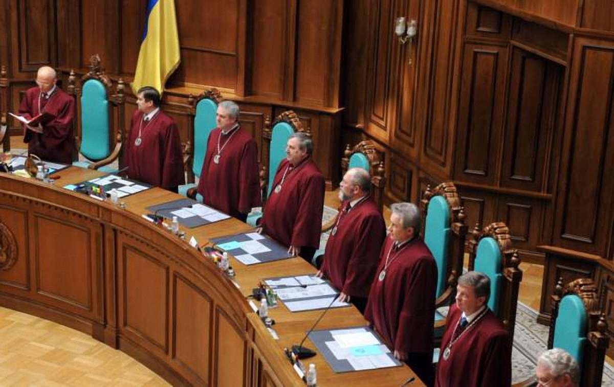 Конституційний суд схвалив зміни Конституції щодо децентралізації