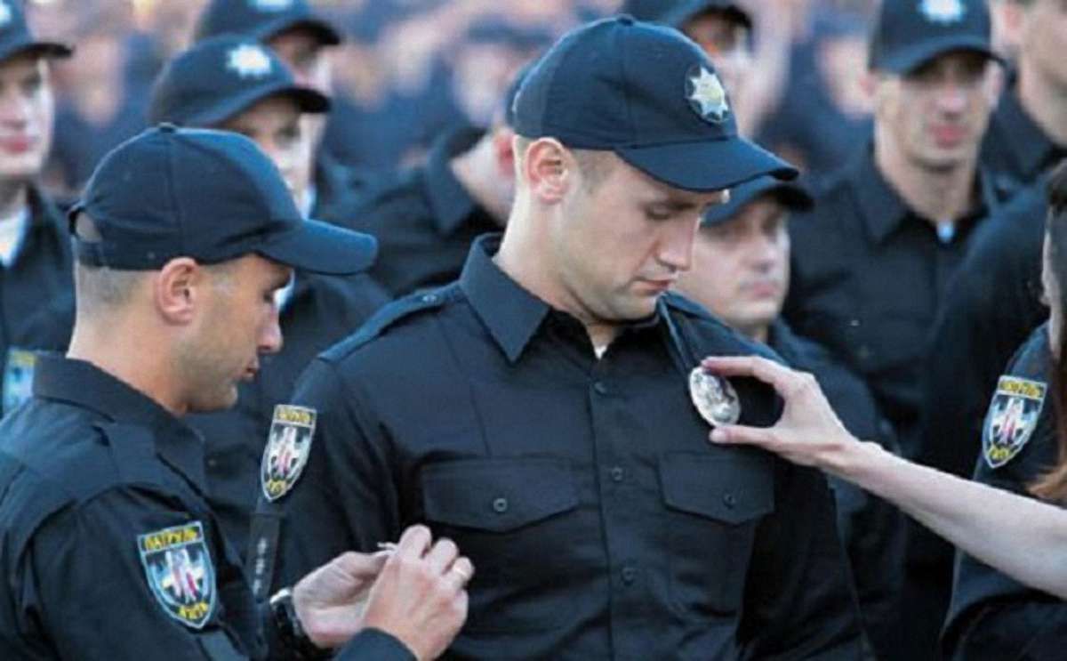У Києві звільнили 12 поліцейських за невідповідність стандартам
