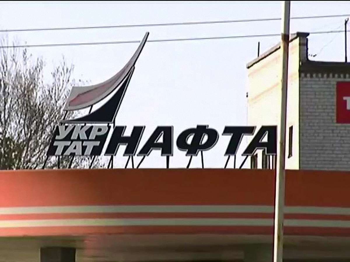 Кабмін доручив відібрати у Коломойського технологічну нафту
