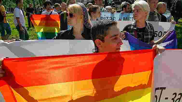 Дві гей-пари через ЄСПЛ вимагають від України визнання одностатевих партнерств на рівні шлюбу
