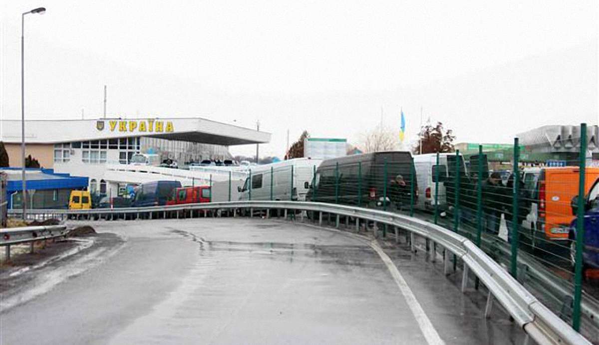 Геннадій Москаль пояснив причину великих черг на кордоні з Угорщиною