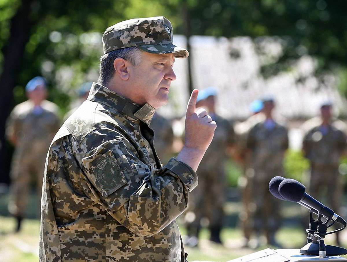 Бойові дії на Донбасі можуть бути початком російської окупації інших країн, - Порошенко