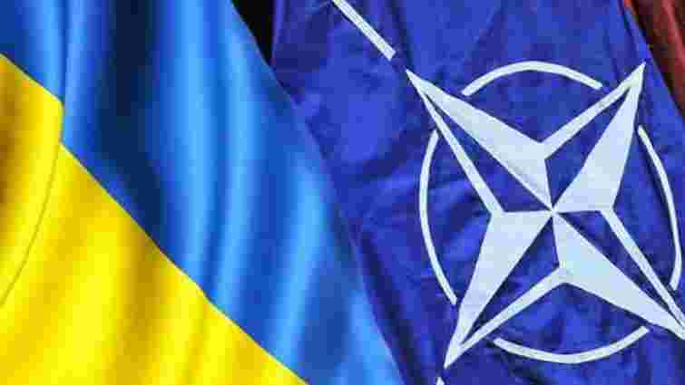 Вступ України до НАТО підтримали дві третини українців, - опитування