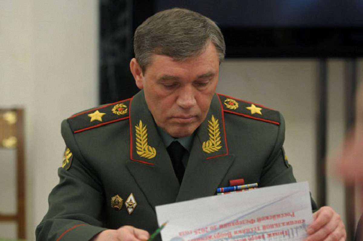 СБУ підозрює начальника Генштабу ЗС РФ у розв'язуванні війни в Україні
