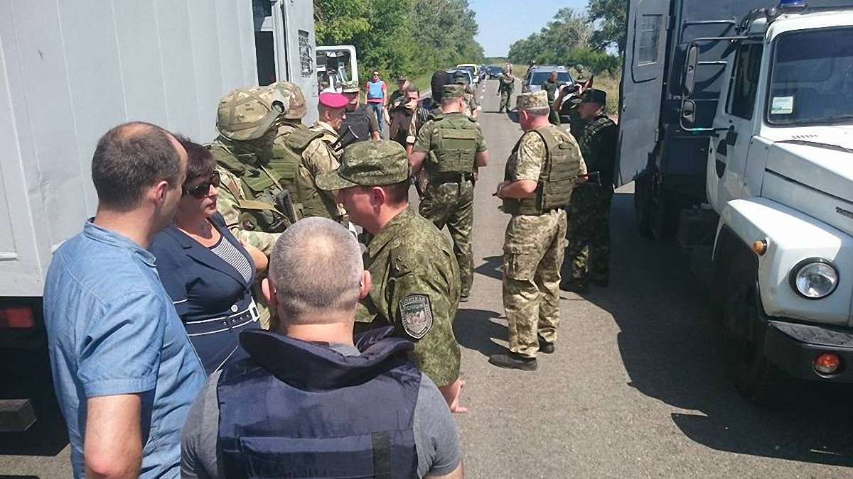 20 в’язнів з Донецького СІЗО передали Україні