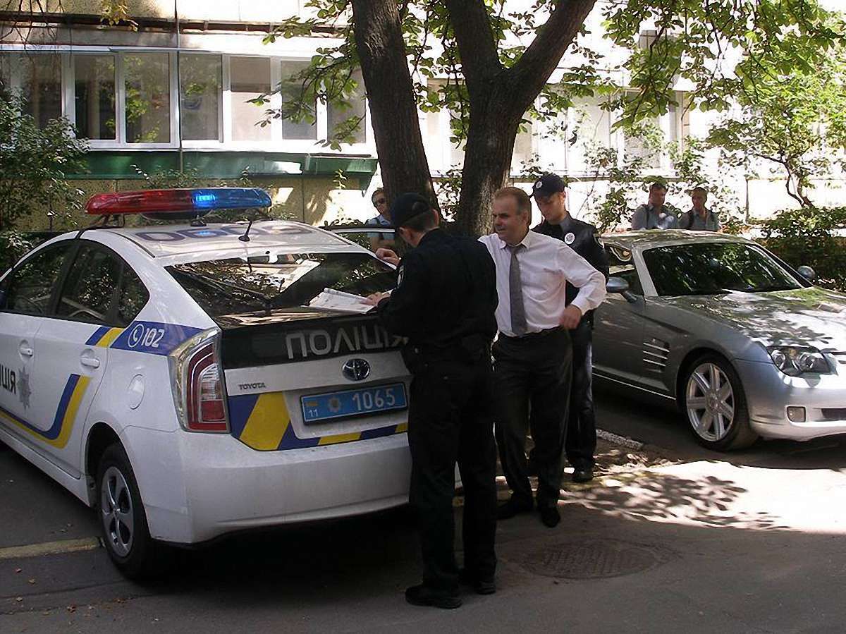 У Києві поліція виписала штраф на авто, в якому перебував «діамантовий» прокурор