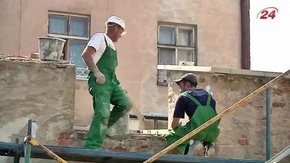 Руїни львівської синагоги почали консервувати