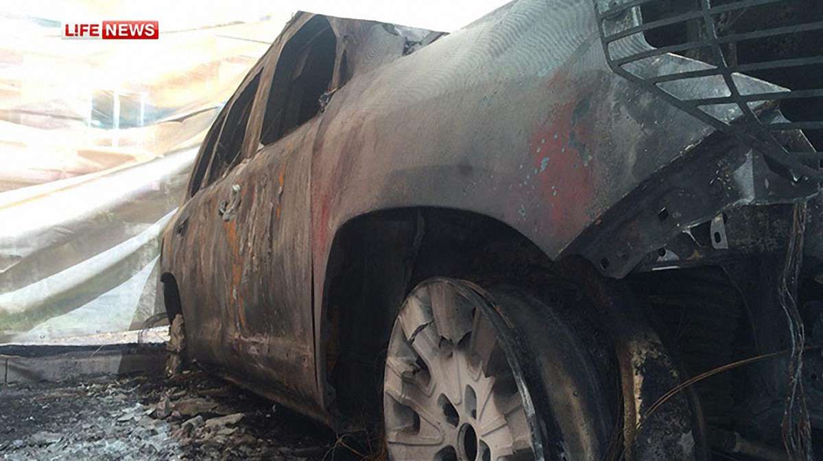 У Донецьку спалили чотири автомобілі місії ОБСЄ