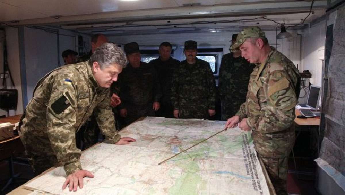 Порошенко скликав нараду силовиків через загострення ситуації на Донбасі