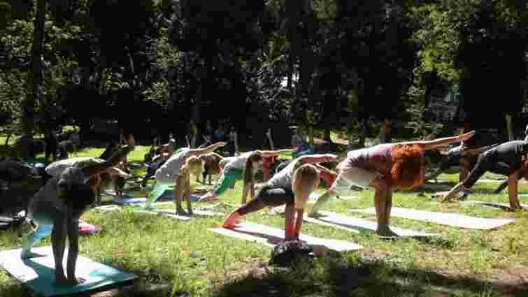 У центрі Львова проведуть 2 безкоштовних майстер-класи з йоги