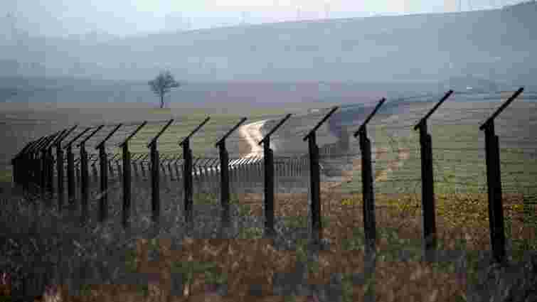 Латвія услід за Україною має намір побудувати стіну на кордоні з РФ