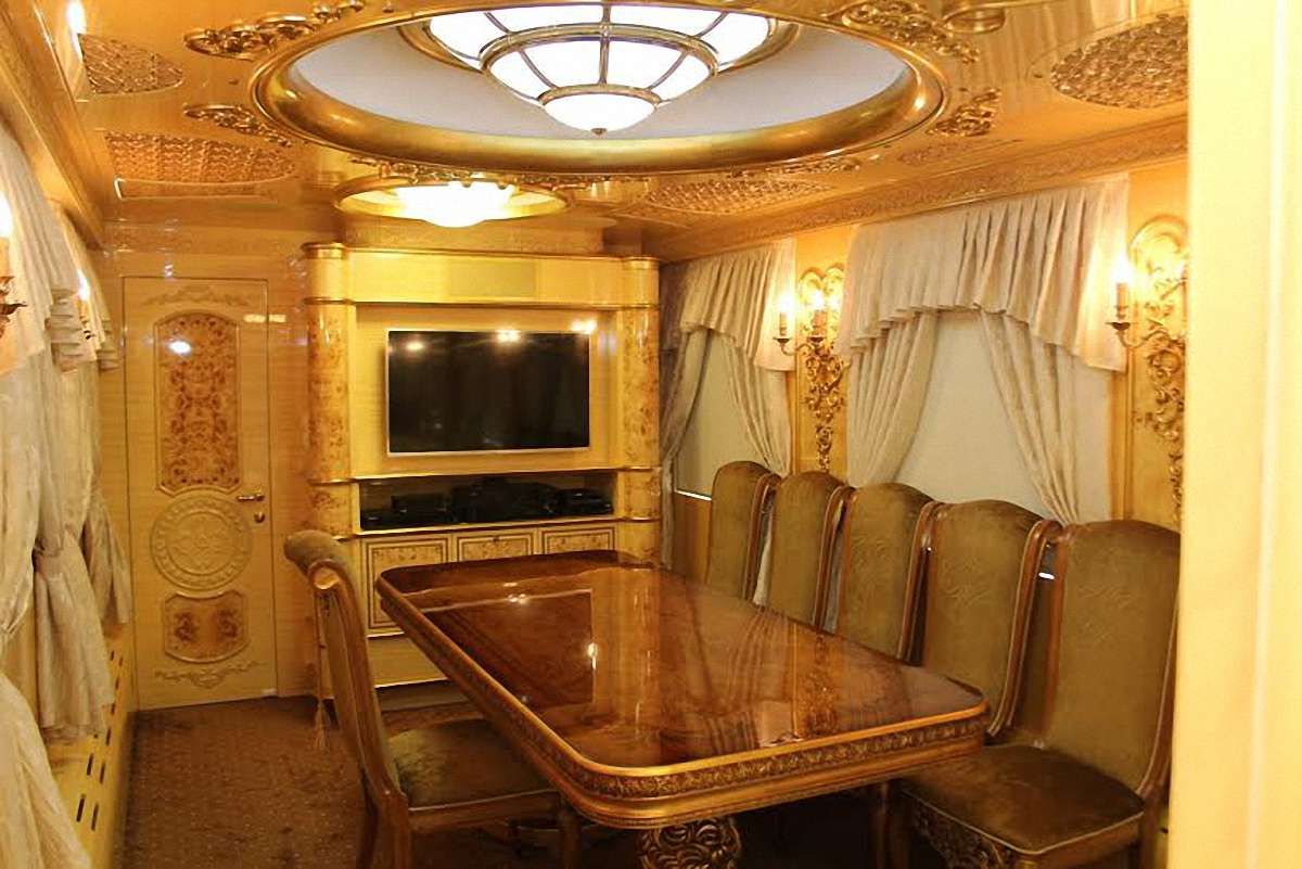 «Придніпровська залізниця» запровадила оренду VIP-вагонів