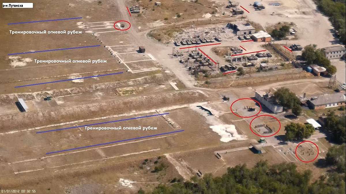 Аеророзвідка оприлюднила фото баз бойовиків з важким озброєнням на Донбасі