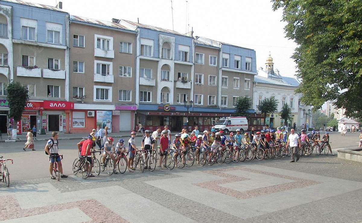 У Дрогобичі стартував відкритий чемпіонат Львівщини з велосипедного спорту на шосе