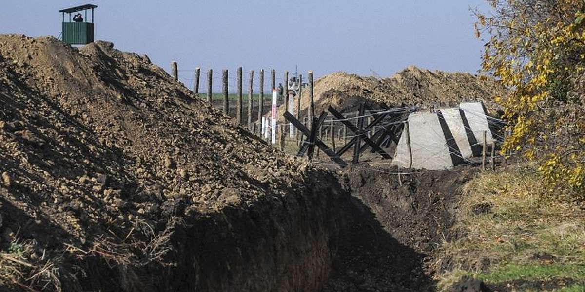 В зоні АТО зводять опорні пункти другої і третьої лінії оборони