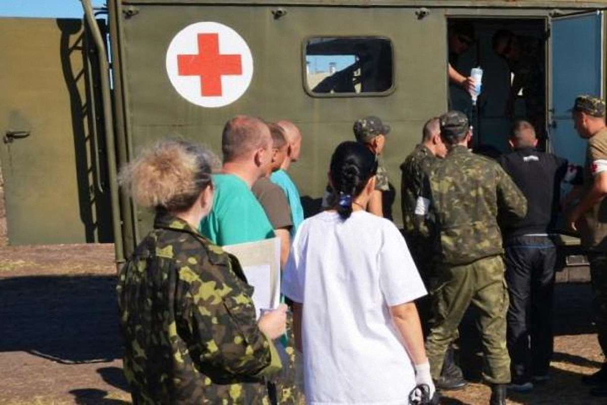 Шестеро військовослужбовців отримали поранення на Донбасі