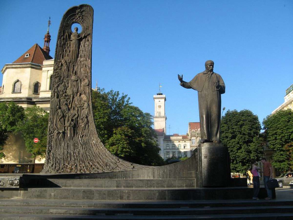 Помер архітектор пам'ятника Тарасові Шевченку у Львові Юрій Хромей