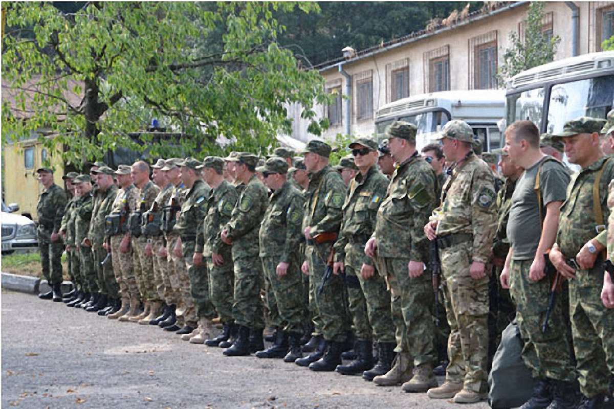 Загін правоохоронців із Львівщини вирушив в зону АТО замінити своїх колег