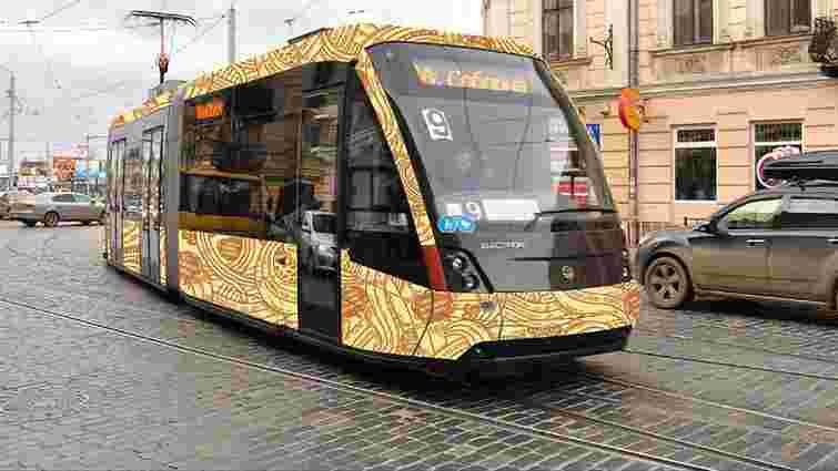 Дизайнери показали ідеї оформлення громадського транспорту Львова