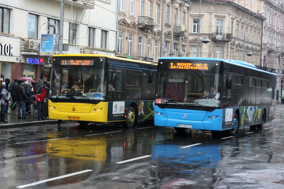 На Львівщині перевізники знизили вартість проїзду на напрямку «Львів-Яворів»