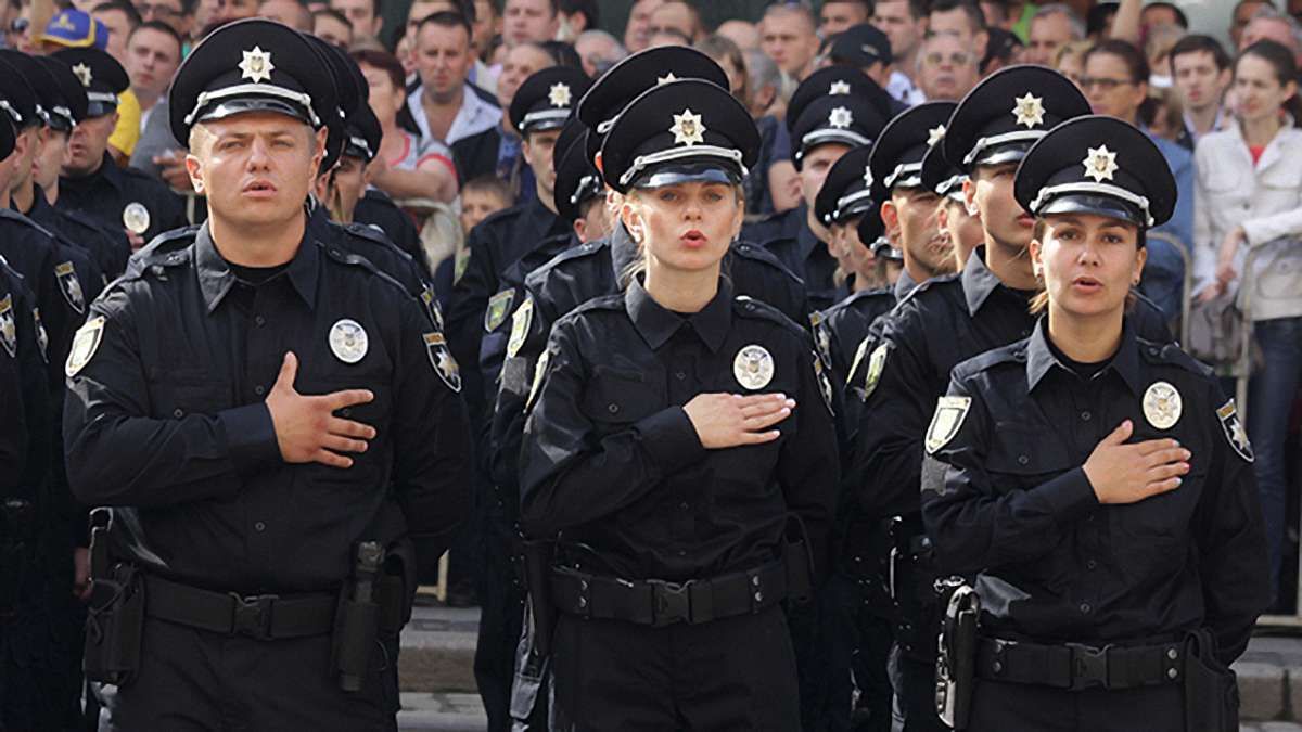 Нові поліцейські у Львові склали присягу