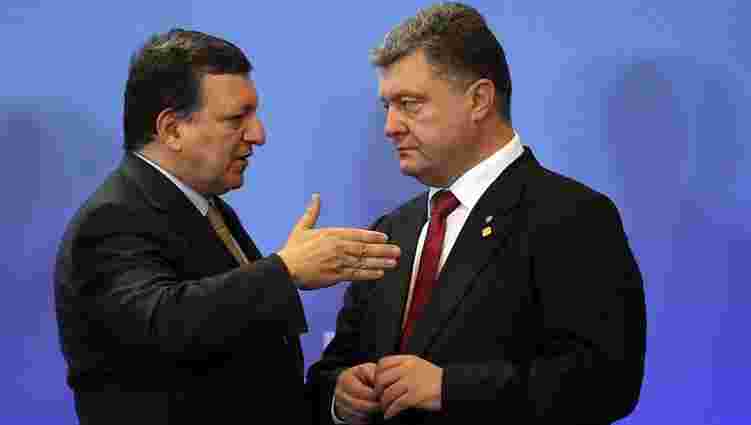 Порошенко нагородив екс-президента Єврокомісії вищим орденом України
