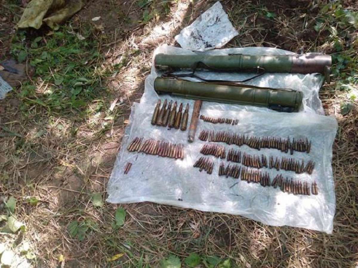 Житель Донеччини зберігав у власному будинку реактивні гранатомети