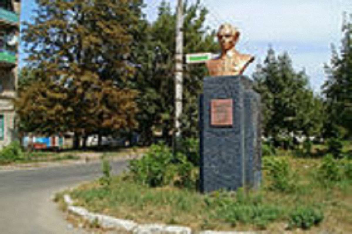 У Краматорську знесуть пам'ятник письменнику Миколі Островському