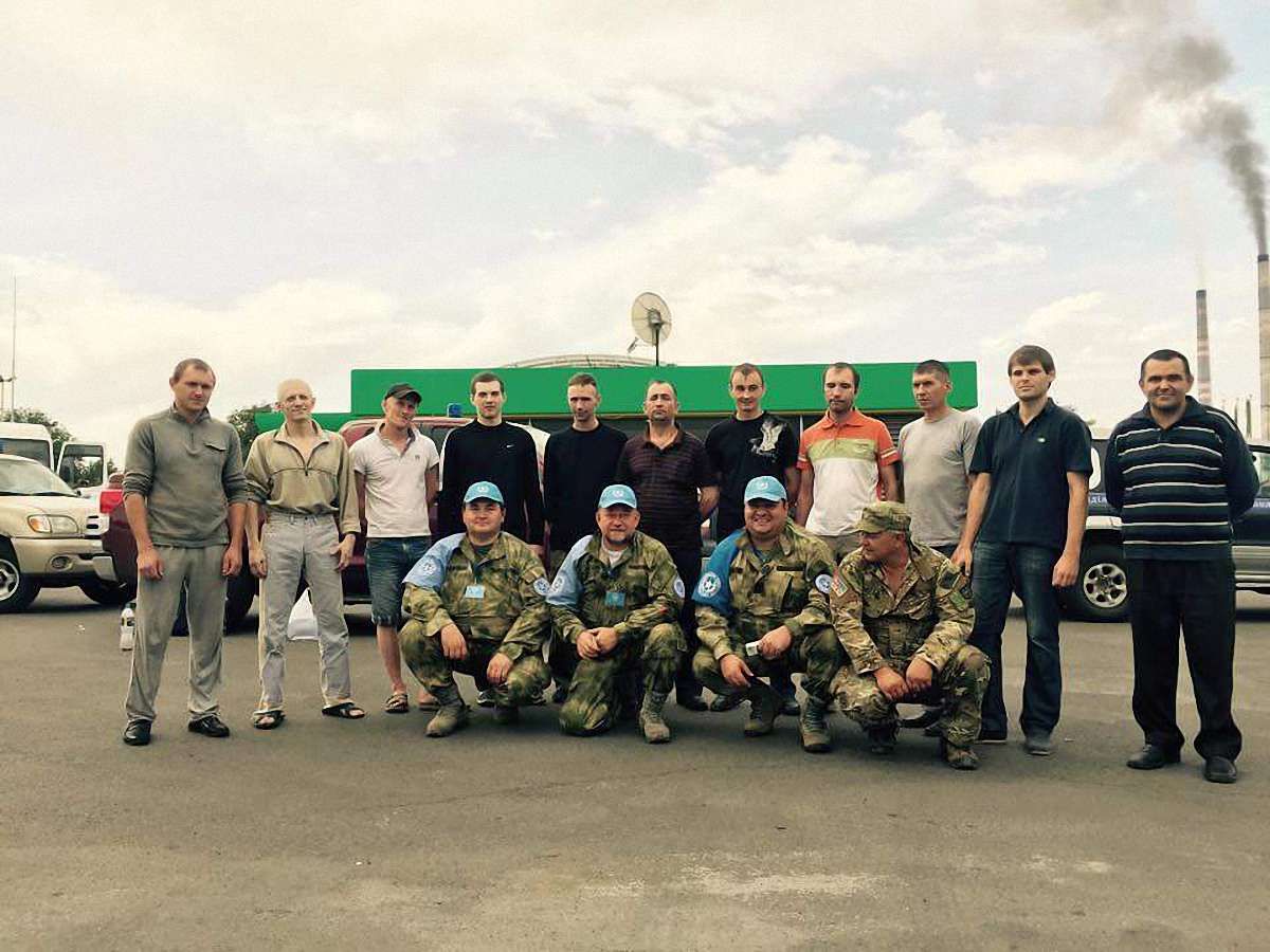 Стали відомими прізвища звільнених з полону військових