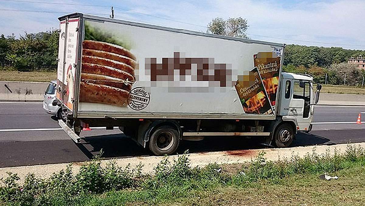 В Австрії виявлено вантажівку з півсотнею мертвих біженців