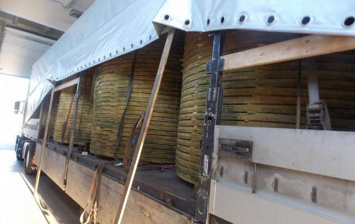 На кордоні зі Словаччиною затримали партію контрабандних цигарок