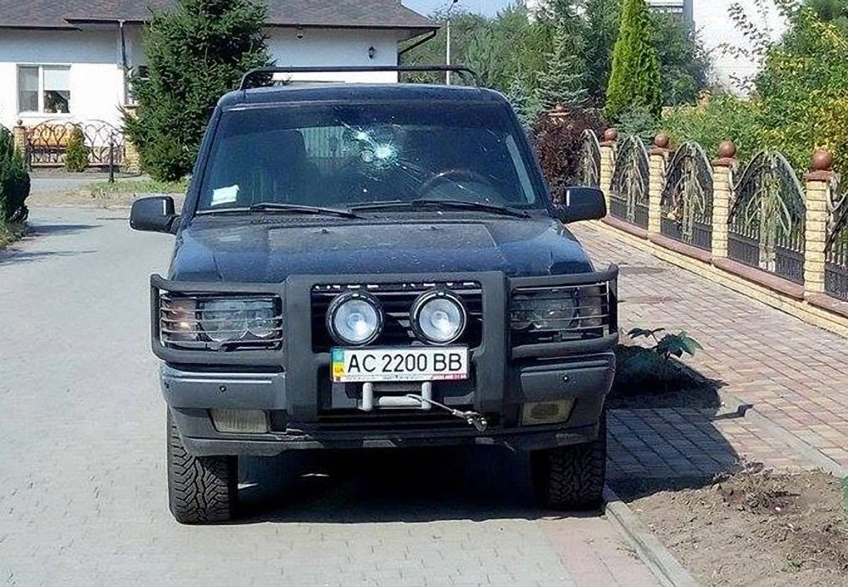 Невідомі намагалися спалити авто депутата Луцької міськради